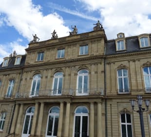  Neues Schloß