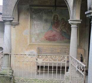 Der wunderschöne Bergort Stazzona