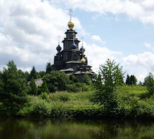 Russisch-orthodoxe Holzkirche