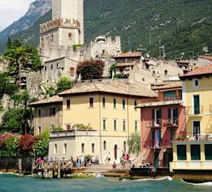 Impressionen aus der Altstadt von Limone