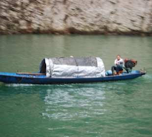 Kleines Transport-Boot