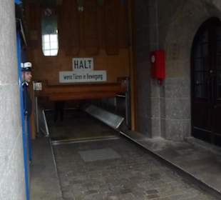 Eingang zum alten Elbtunnel