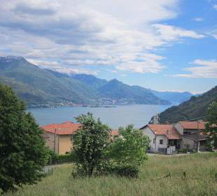Der wunderschöne Bergort Stazzona