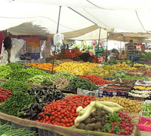 Bazar, 5 Min. zu Fuß vom Oba Star Hotel & Spa entfernt