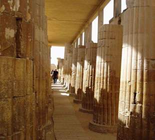 Säulenhalle in Sakkara