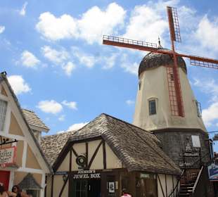 Solvang windmill building