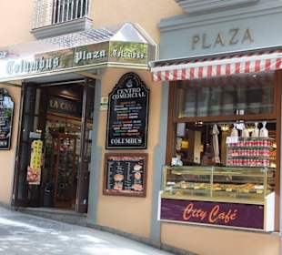 Unterer Eingang von der Calle Quintana