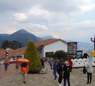 Cerro Monserrate, der "Hausberg" Bogotás. 