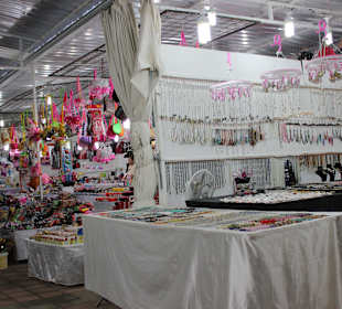 Basar 15 Min Fußweg vom Haupteingang des Hotels