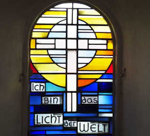 Fenster im Chor der St.-Jürgens-Kirche