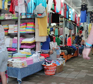 Basar 15 Min Fußweg vom Haupteingang des Hotels