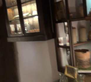 Erdgeschoss - Destillieranlage für Kräuter + Likör