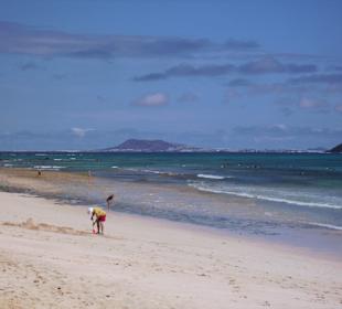 Blick vom Strand Lanzarote/hinten