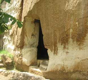 Höhlenstadt von Zungri