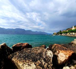 Wanderweg entlang des Lago