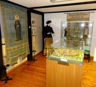 Rundgang durch die Museumsräume