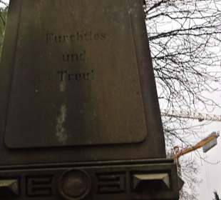 Kriegerdenkmal am Alten Friedhof