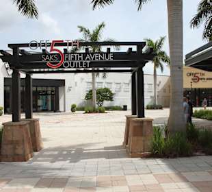 Sawgrass Mills Eingang 5th Avenue