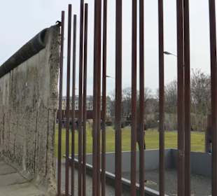 Teil der ehemaligen Mauer 