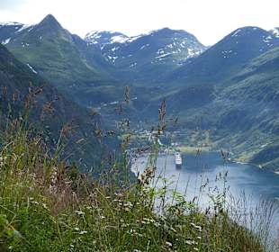 Die Poesia im Gerianger-Fjiord