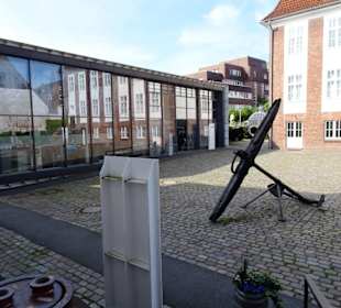 Im Innenhof des Schifffahrtsmuseum