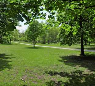 Spaziergang durch den Tiergarten Hannover