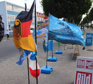 Souveniers auf der Promenade