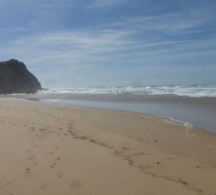 Die Praia de Monte Clérigo beim Restaurant O Zé