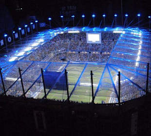 Hamburg Stadion bei Nacht