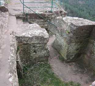 Schöne Burgruine Drachenfels