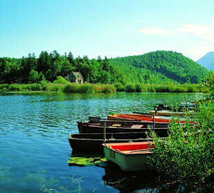 Idyllische Bootsfahrt am Montiggler See