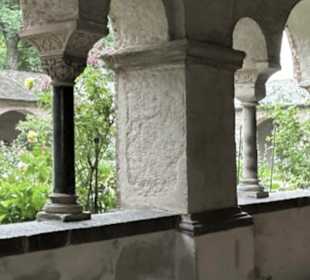 Kreuzgang mit "Paradiesgarten"