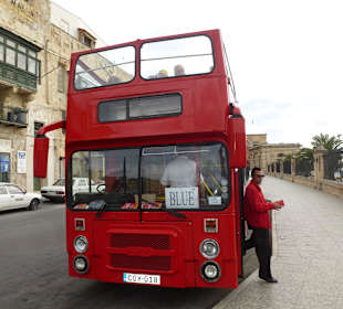 Hoppel Bus am Hafenausgang