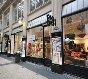 Restaurants & Geschäfte