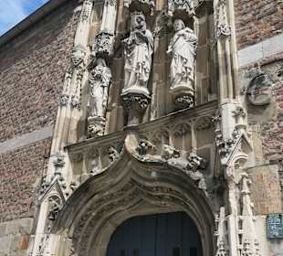 Zugang zur Domschatzkammer von Aachen