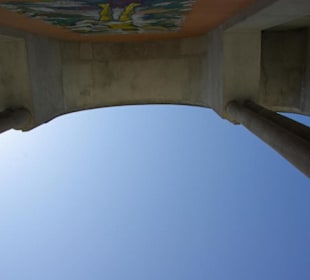 Die Kirche in Timau gleich daneben