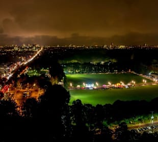 Rhein Energie Stadion bei Nacht