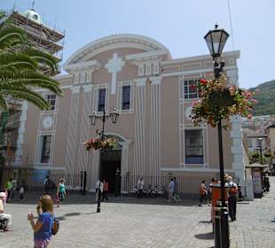 Frontansicht der Kathedrale