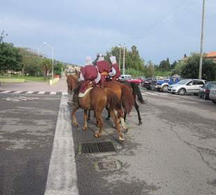 Mittelalterlicher Umzug in Villaputzu