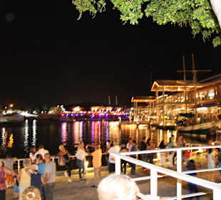 Schöne Beleuchtung bei Nacht