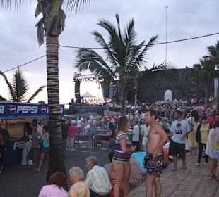 Festbeginn am Strand