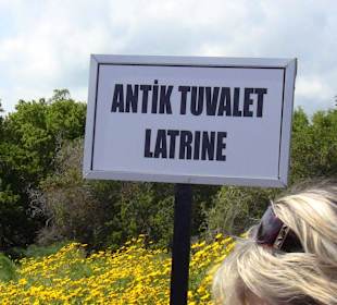 Die berühmte Latrine