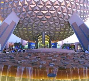 Walt Disney's Zukunftsvisionen am Abend...