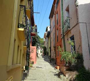 N den Gassen der Altstadt von Collioure