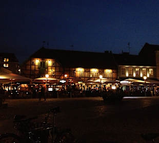 Lilla Torg bei Nacht