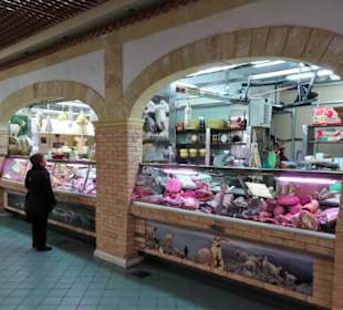 Rundgang durch den Mercato Civico di San Benedetto