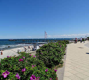 Wunderschöne Strandpromenade