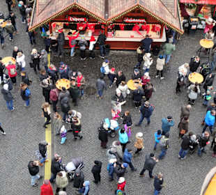 Der Weihnachtsmarkt Erfurt aus der Höhe gesehen