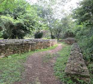 Ein Spaziergang auf dem Ruinen Gelände