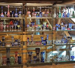 Rundgang durch die Schatzkammer der Glasproduktion